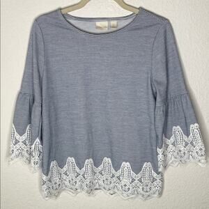 Chico’s Blue and White Striped Lace Blouse size 0/small